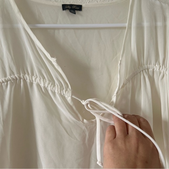 Lily Rose Women’s Sheer Blouse XL Ivory bell Sleeves Peasant Fairy Dainty - Picture 4 of 12